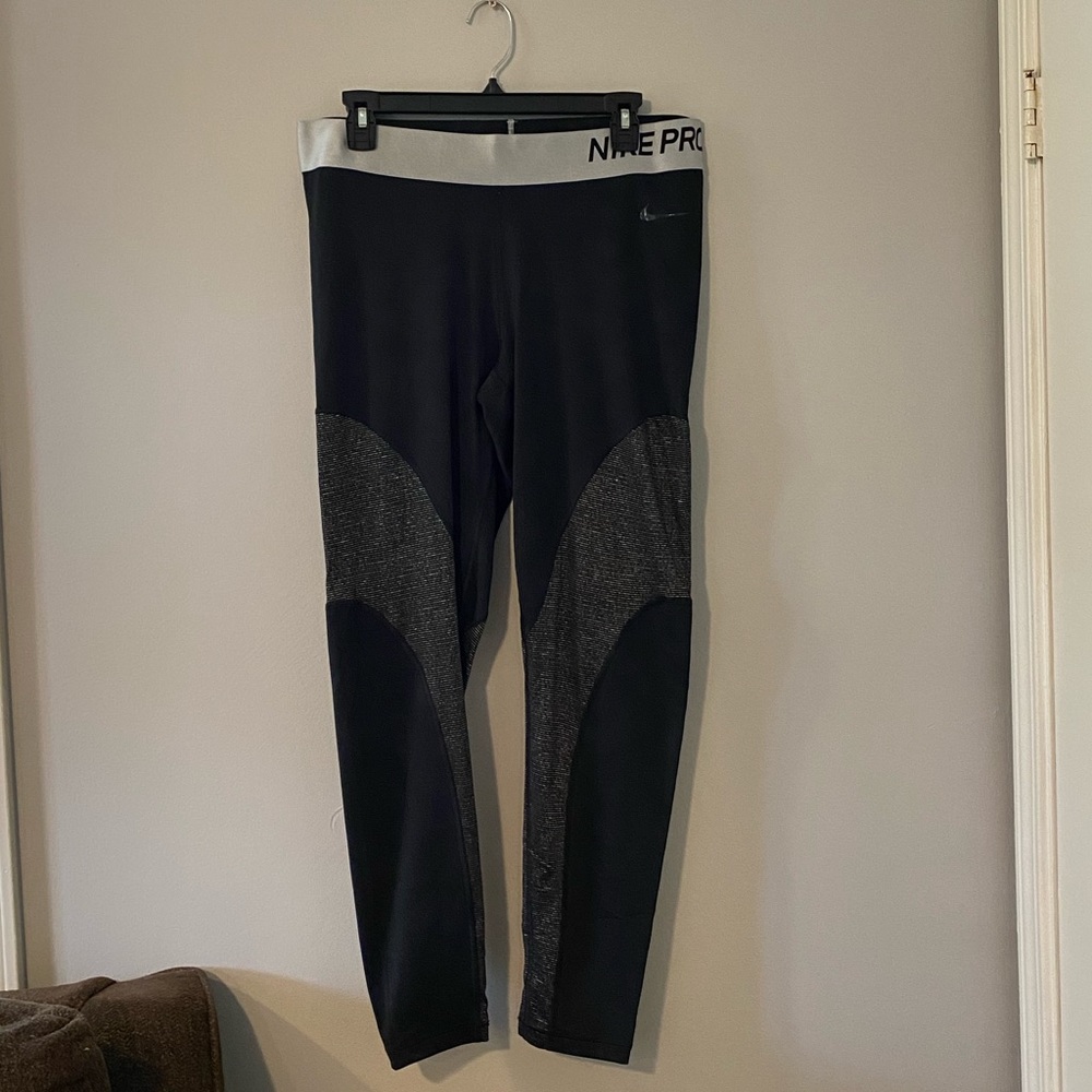 Nike pro sparkle leggings